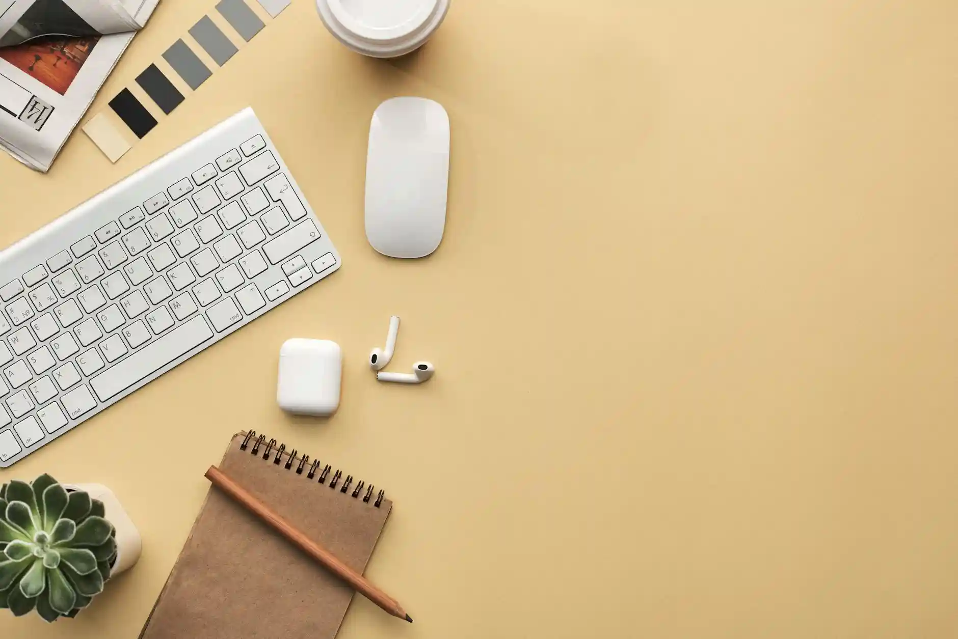 <a href="https://www.pexels.com/photo/keyboard-and-mouse-on-beige-background-3184460/">Photo by fauxels on Pexels</a>